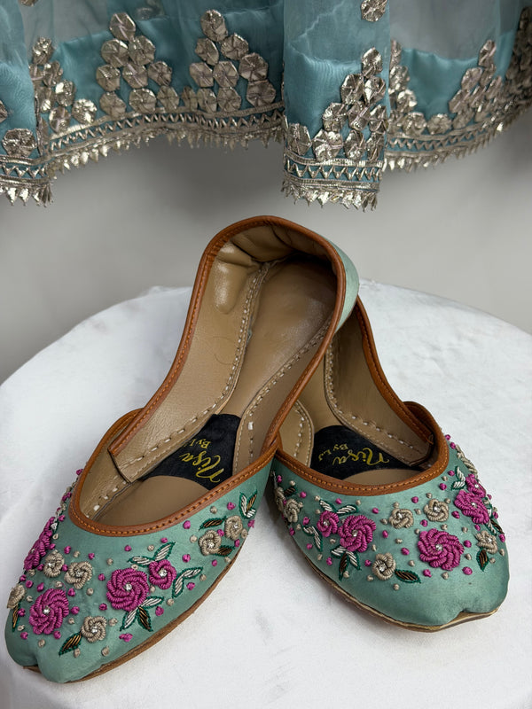 Riwayaat (Turquoise)